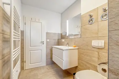 Ein Badezimmer in der Unterkunft Fischländer 09