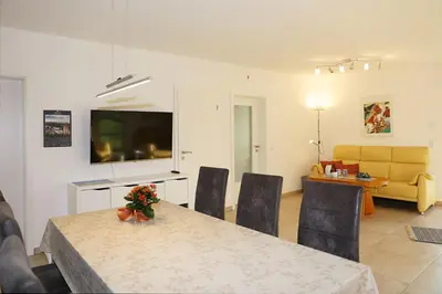 Ein Sitzbereich in der Unterkunft Haus Waldwiese