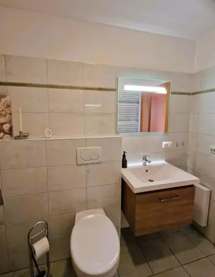 Ein Badezimmer in der Unterkunft Fritz-Reuter-Str.