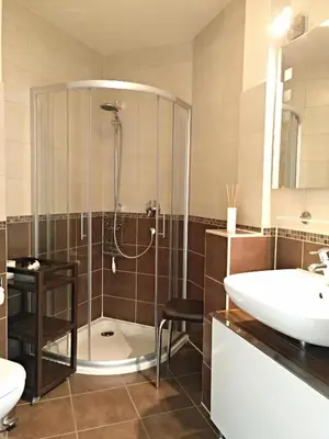 Ein Badezimmer in der Unterkunft Gartenweg 3 Haus Maritimus Käptn's Perle