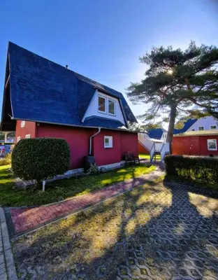Das Gebäude in dem sich die Ferienwohnung befindet