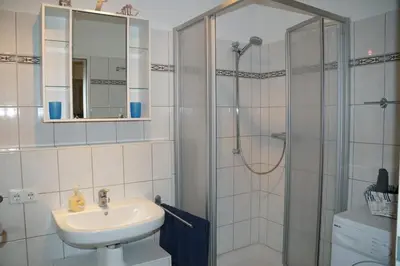 Ein Badezimmer in der Unterkunft Hafenstr.35 Villa Verena