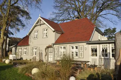 Das Gebäude in dem sich die Ferienwohnung befindet