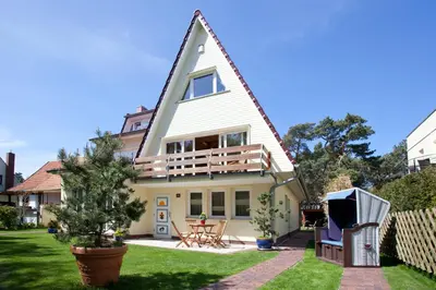 Das Gebäude in dem sich die Ferienwohnung befindet