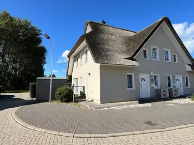 Das Gebäude in dem sich das Ferienhaus befindet
