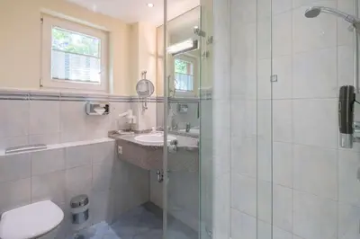 Ein Badezimmer in der Unterkunft Best Western Plus Ostseehotel Waldschloesschen