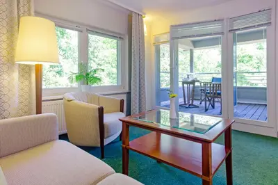 Ein Sitzbereich in der Unterkunft Best Western Plus Ostseehotel Waldschloesschen