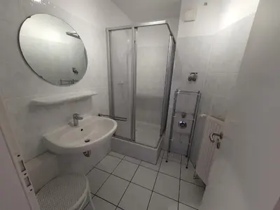 Ein Badezimmer in der Unterkunft Klosterstr.14 Wohnung 12