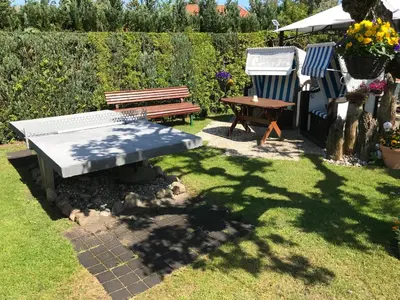 Ein Garten an der Unterkunft Haus Schumann - Ostsee - Halbinsel Darss