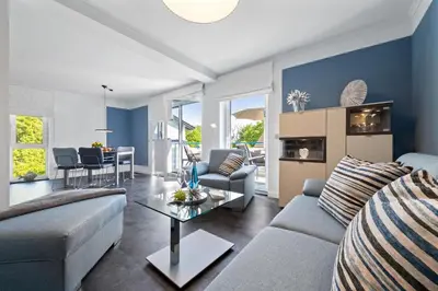 Ein Sitzbereich in der Unterkunft Klosterstr.14 Wohnung 4