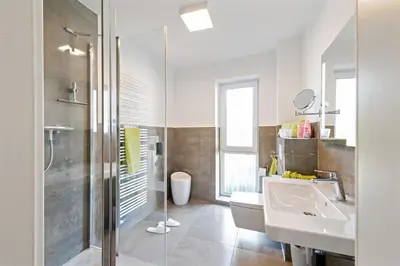 Ein Badezimmer in der Unterkunft Klosterstr.14 Wohnung 4