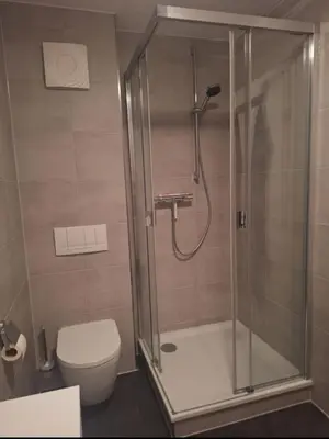 Ein Badezimmer in der Unterkunft Neue Reihe