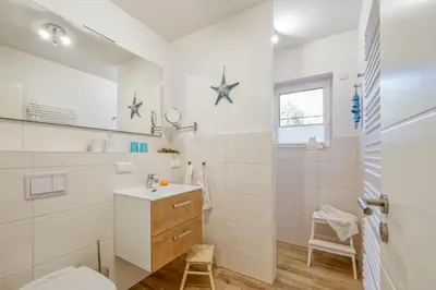 Ein Badezimmer in der Unterkunft Rosenberg 41 a EG unten rechts