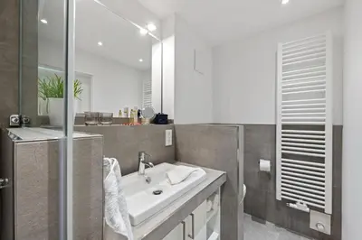 Ein Badezimmer in der Unterkunft Schulstr. 15 