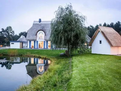 Das Gebäude in dem sich das Ferienhaus befindet