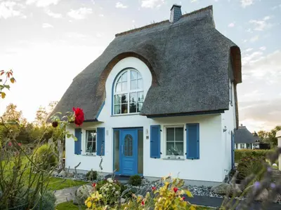 Das Gebäude in dem sich das Ferienhaus befindet