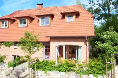 Das Gebäude in dem sich die Ferienwohnung befindet