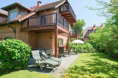 Ein Garten an der Unterkunft Dünenhof DÜNENHOF Whg. D-12