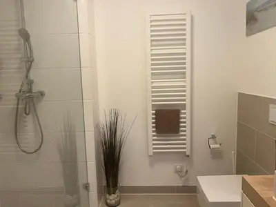 Ein Badezimmer in der Unterkunft Bickbeeren FeWo BICKBEEREN Amalia Whg. 1