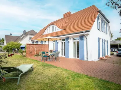 Das Gebäude in dem sich das Ferienhaus befindet
