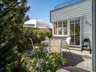 Ein Garten an der Unterkunft Grüne Straße FeWo G2 (EG rechts)
