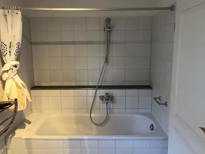 Ein Badezimmer in der Unterkunft Stromstr.2 