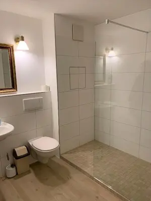 Ein Badezimmer in der Unterkunft Stromstrasse 2 Whg.7