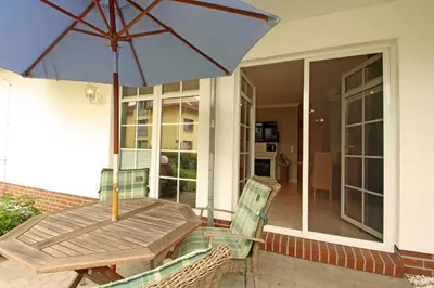 Ein Patio oder anderer Außenbereich in der Unterkunft Wellnessresidenz Klaus Störtebeker Whg. 3