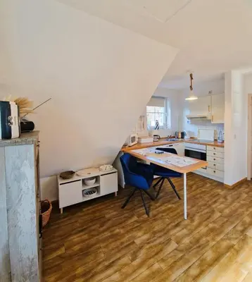 Küche/Küchenzeile in der Unterkunft Wiesenstr. FeWo Kirr