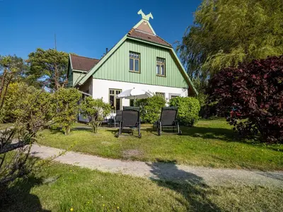 Ein Garten an der Unterkunft Ferienhaussiedlung Strandperlen Buchenhof 2c (Typ II)
