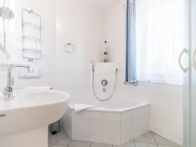 Ein Badezimmer in der Unterkunft Strandoase Typ STO-A STRANDOASE Whg. SO5