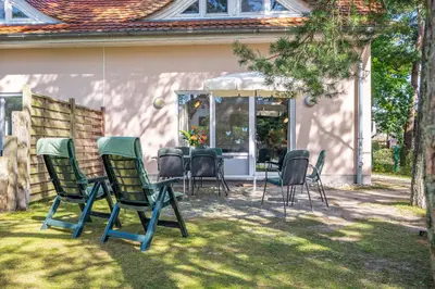 Ein Garten an der Unterkunft STRANDHAUS 43a
