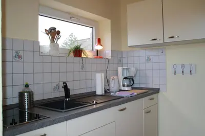 Küche/Küchenzeile in der Unterkunft FeWo Eiche - Ulenhoef
