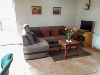 Ein Sitzbereich in der Unterkunft Ferienhaus Boddenurlaub