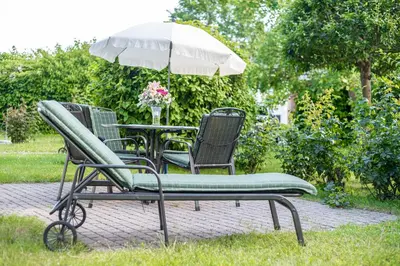 Ein Garten an der Unterkunft Ferienhaussiedlung Strandperlen Buchenhof 1a (Haustyp IV)