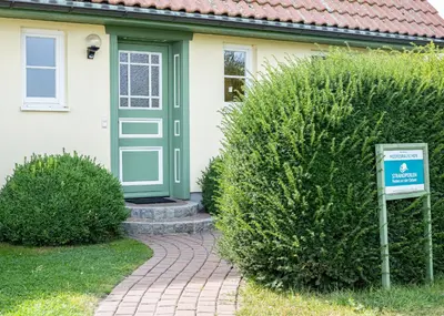 Ein Garten an der Unterkunft Haus MEERESRAUSCHEN Whg. MR-1