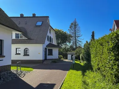 Das Gebäude in dem sich das Ferienhaus befindet