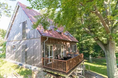 Ein Garten an der Unterkunft Landhaus DADDELDU Whg. V-D1 (vorne)
