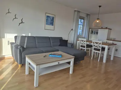 Ein Sitzbereich in der Unterkunft Haus zum Strand HAUS ZUM STRAND Whg 2.3