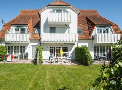 Ein Garten an der Unterkunft Friedenstraße 17 Whg 2