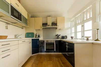 Küche/Küchenzeile in der Unterkunft Atelierhaus 