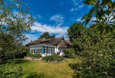 Ein Garten an der Unterkunft Atelierhaus 