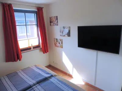 TV/Unterhaltungsangebot in der Unterkunft Neue Reihe 11a Haus Ankalath