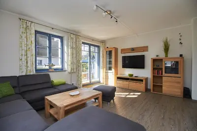 TV/Unterhaltungsangebot in der Unterkunft Neue Reihe 43 Villa Regulus EG