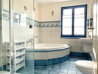 Ein Badezimmer in der Unterkunft Neue Reihe 43 Villa Regulus OG