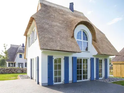 Das Gebäude in dem sich das Ferienhaus befindet