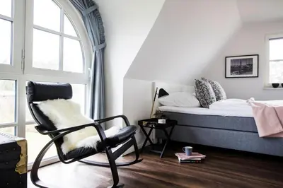 Ein Bett oder Betten in einem Zimmer der Unterkunft Luxushaus in Bodstedt mit Sauna und Lagune