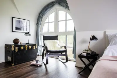 Ein Sitzbereich in der Unterkunft Luxushaus in Bodstedt mit Sauna und Lagune