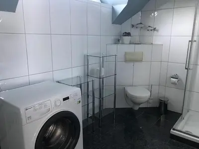 Ein Badezimmer in der Unterkunft Gartenweg 7 Wohnung 2 3 oben links