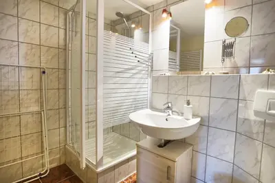 Ein Badezimmer in der Unterkunft Ferienwohnung auf dem 